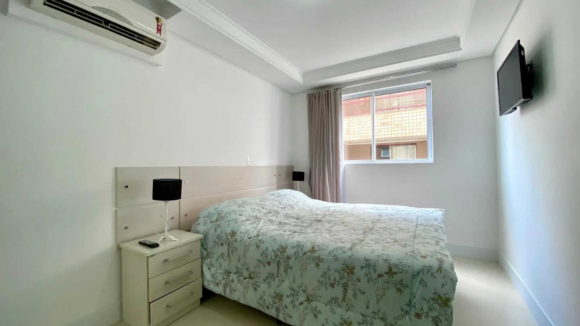 Apartamento 2 Quartos Na Praia De Bombas Bombinhas Brazil