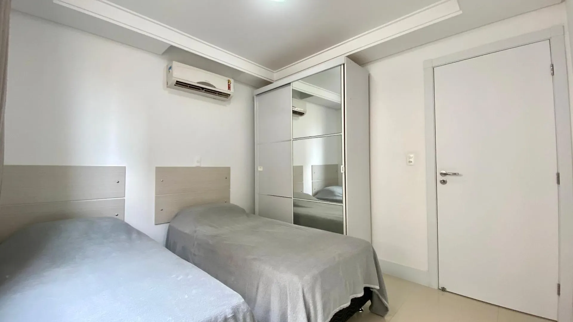 Apartamento 2 Quartos Na Praia De Bombas Bombinhas